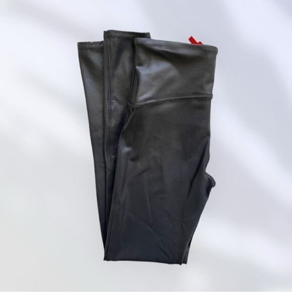 SPANX Leggings Faux Leather Shapes Lifts Flattering Compression Black Size M - Picture 8 of 14